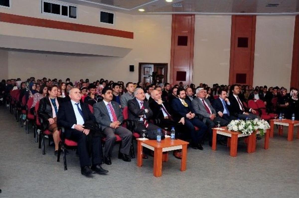 &Ccedil;ocuk Vakfı Başkanı Şirin, Konferans Verdi