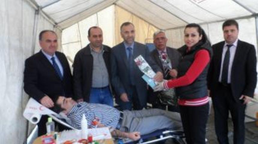 Kutlu Doğum Haftasında kan bağışı kampanyası d&uuml;zenlendi