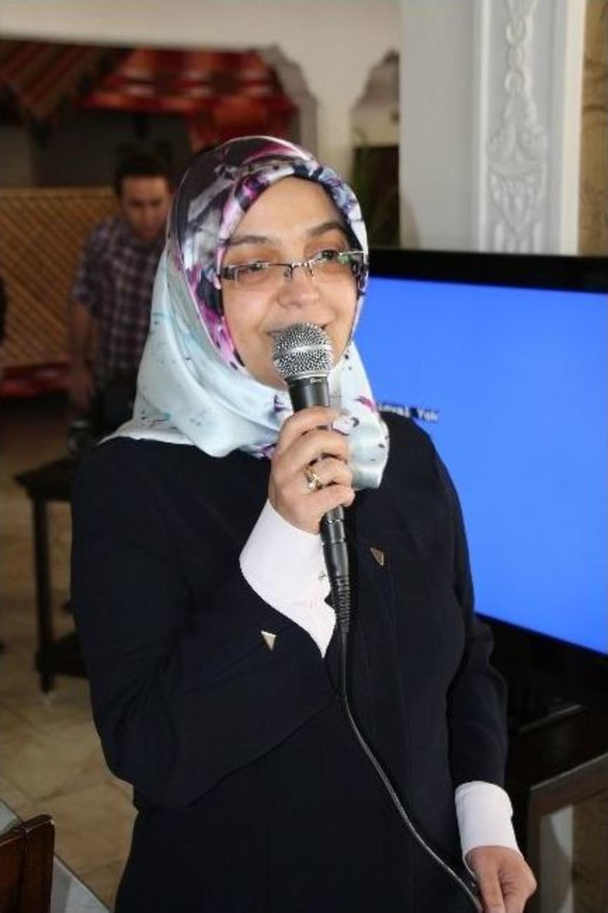 Nazilli'de Bayanlar Kutlu Doğum Haftası İ&ccedil;in Bir Araya Geldi