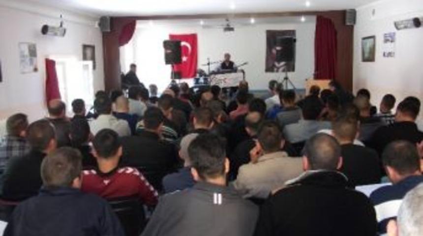 Tutuklu Ve H&uuml;k&uuml;ml&uuml;lere Moral Konseri