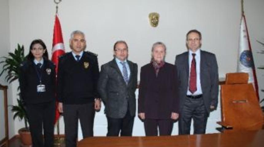 T&uuml;rkiye&rsquo;nin Tek Bayan Bek&ccedil;isi Emekli Oldu