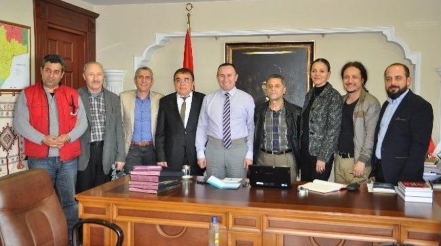 Trakya Gazeteciler Derneği Birliği&rsquo;nden S&uuml;leymanpaşa Kaymakamı Kı&ccedil;ıroğlu&rsquo;na Ziyaret