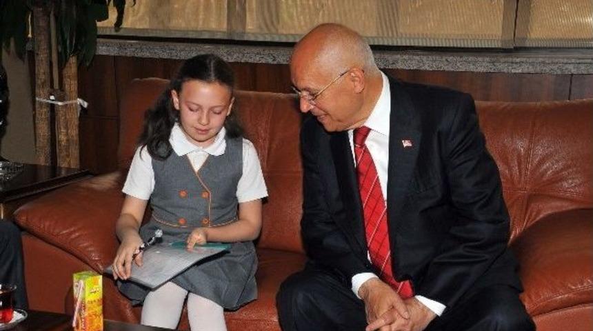 Miniklerden Yaşar&rsquo;a Sorular