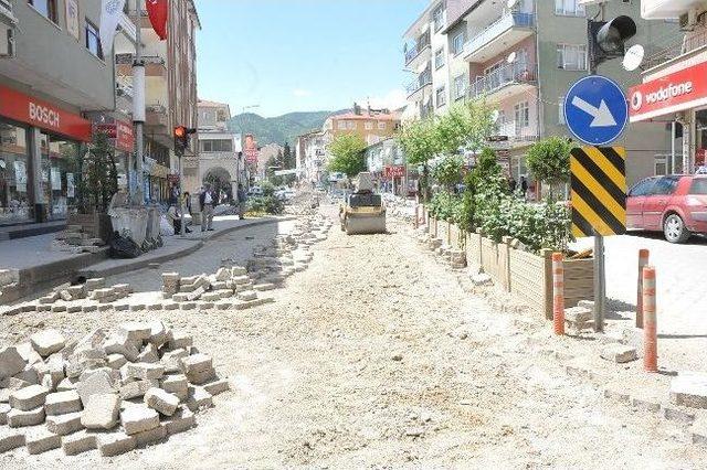 Kızılcahamam Ana Caddelerde Asfalt Çalışması Başlıyor