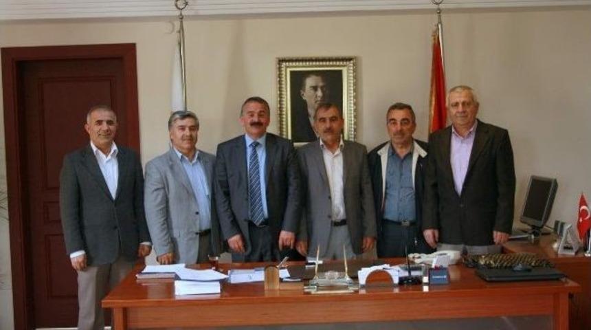 Eğitim-bir-sen'den Başkan Karakulluk&ccedil;u'ya Tebrik Ziyareti