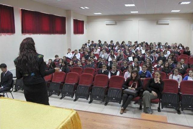 İşkur Okul Seminerlerine Devam Ediyor