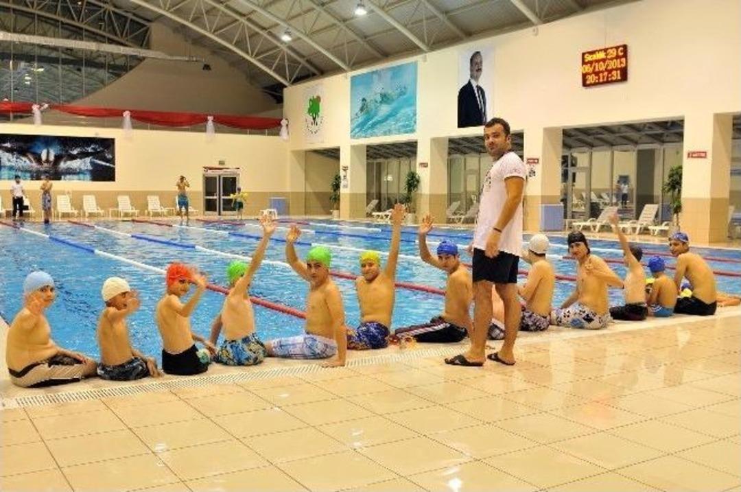 Mamak Kapalı Y&uuml;zme Havuzu'nda Yaz Sezonu İ&ccedil;in Son Hazırlıklar Tamamlandı