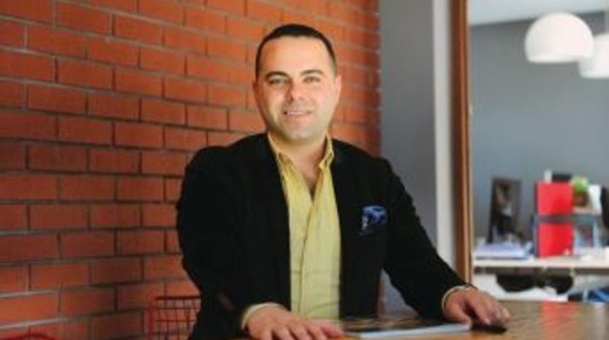 Beluk: "t&uuml;rkiye&rsquo;nin &Uuml;st&uuml;ndeki Sis Kalktı"