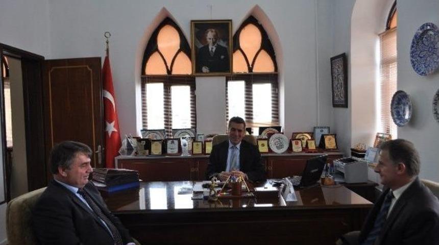 Manisa Halk Sağlığı M&uuml;d&uuml;r&uuml; Tay Demirci Kaymakamı&rsquo;nı Ziyaret Etti