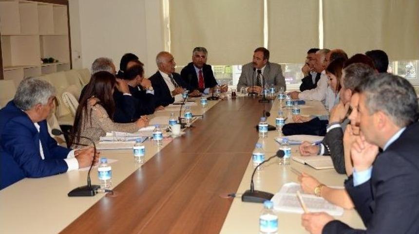 Akdeniz Belediyesi Yeni D&ouml;nem Proje Ve Hedeflerini Masaya Yatırdı