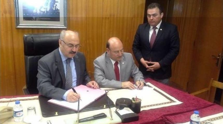 Sinop İl &Ouml;zel İdare'de S&ouml;zleşe Sevinci