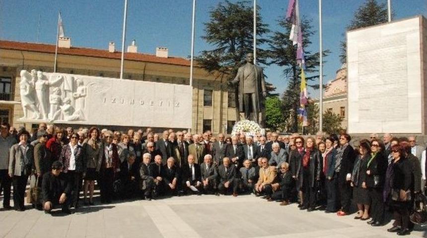 "k&ouml;y Enstit&uuml;lerinin Kapatılması Tarihi Bir Hata"