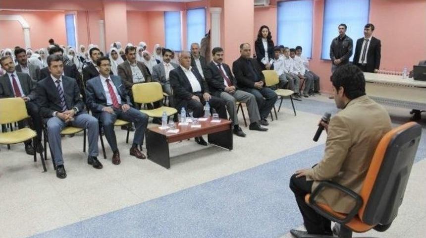 İmam Hatipli &Ouml;ğrencilerin Kutlu Doğum Coşkusu