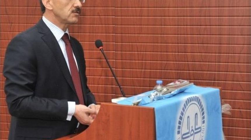 Vali Yavuz, Kutlu Doğum Haftası'nda Din G&ouml;revlileriyle Bir Araya Geldi