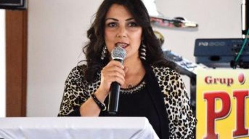 Ak Parti Ortaca Kadın Kolları Başkanı Munise &Ouml;zcan İstifa Etti