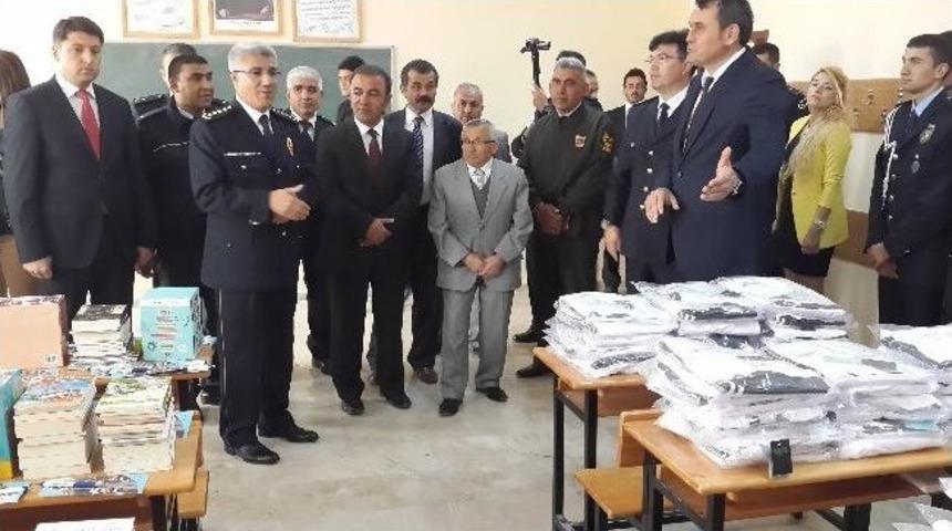 Pmyo&rsquo;dan Kardeş Okula Destek