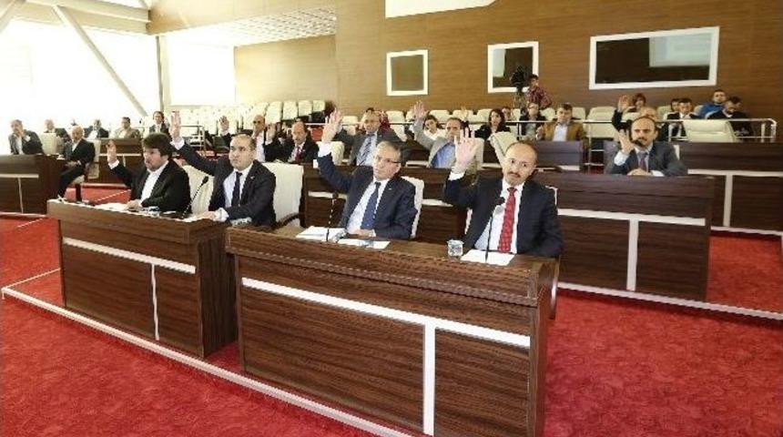 Sultangazi 2013 Yılı Faaliyet Raporu Onaylandı