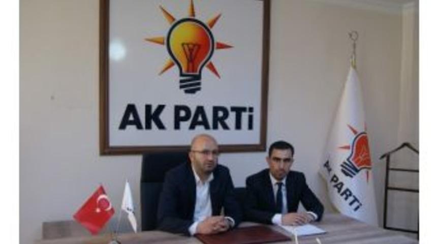 Ak Parti İl&ccedil;e Başkanına &Ccedil;irkin Saldırı