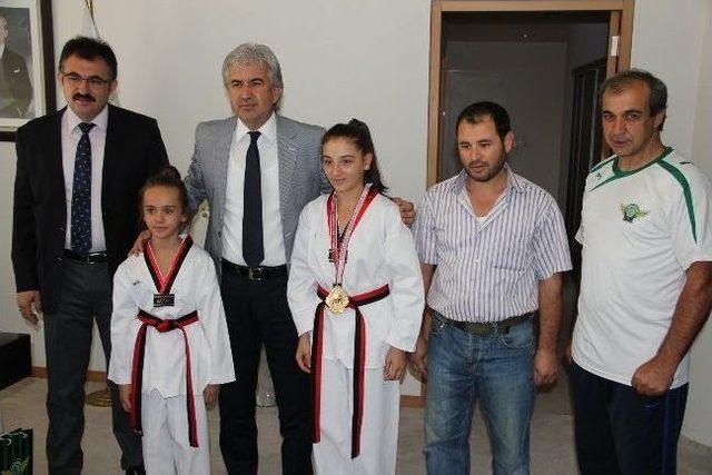 Akhisarlı 13 Yaşındaki Nuray Milli Takımda 3