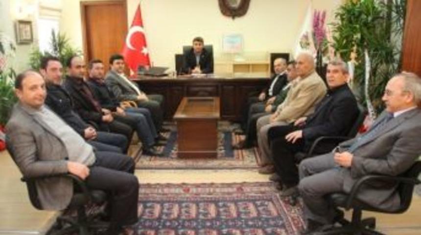 Ak Parti Kula İl&ccedil;e Teşkilatı Başkan Tosun&rsquo;u Ziyaret Etti