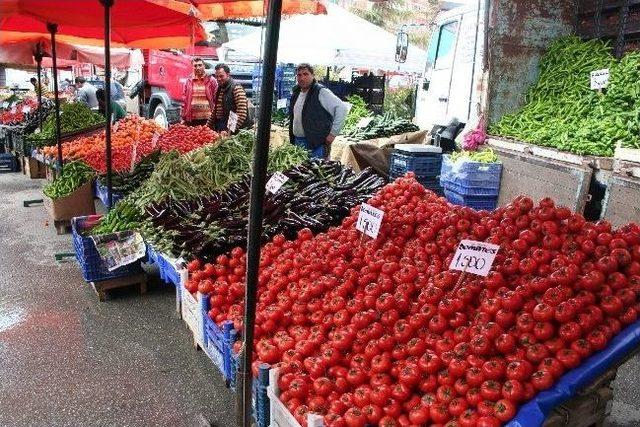 Yozgat&rsquo;ta Pazarcı Esnafı Kampanya İle Vatandaşa Daha Ucuz Sebze Ve Meyve Satacak 1