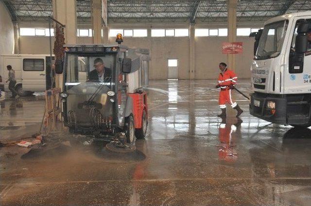 Kapalı Pazarda Bahar Temizliği 1