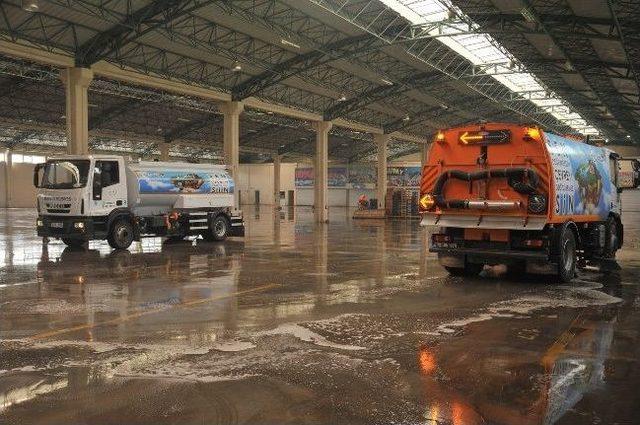 Kapalı Pazarda Bahar Temizliği 2