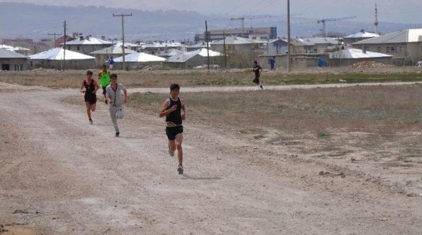 Van&rsquo;da "atletizmi Geliştirme Projesi" Sona Erdi