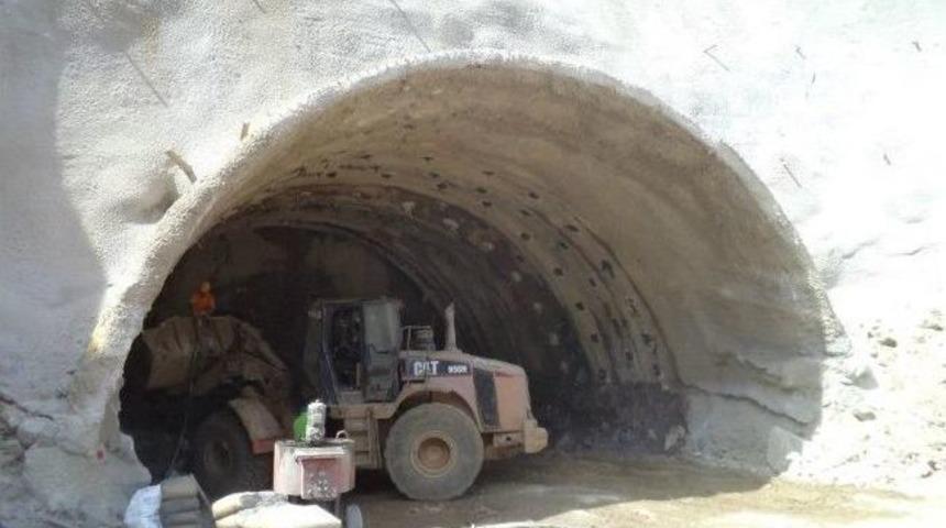 Esenk&ouml;y'de T&uuml;nel İnşaatı Başladı