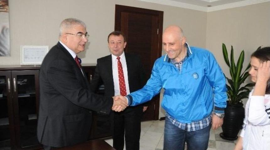 &Ccedil;bsk'nin Milli G&uuml;reş&ccedil;ilerinden Baysan'a Ziyaret