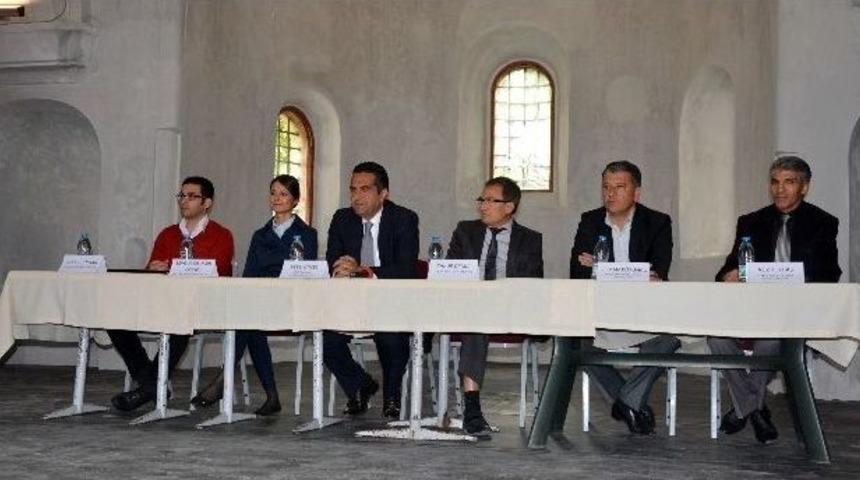 Çeşme'de Turizm Tarihi Kilisede Tartışıldı