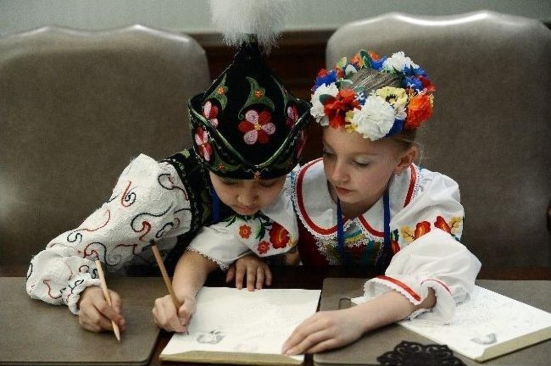 Trt Genel M&uuml;d&uuml;r&uuml; Şahin Ve 23 Nisan &Ccedil;ocukları &Ccedil;ankaya K&ouml;şk&uuml;&rsquo;nde