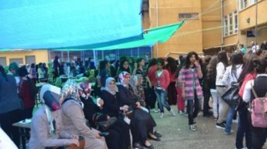 Lise &Ouml;ğrencilerinden Mezuniyet Etkinliği