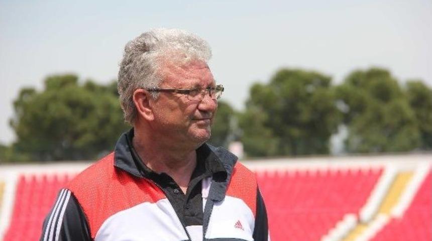 Balıkesirspor, Manisaspor Ma&ccedil;ı Hazırlıklarını S&uuml;rd&uuml;rd&uuml;