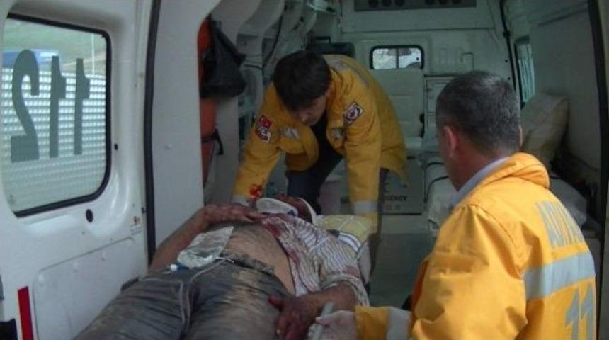 Kamyonet Şarampole U&ccedil;tu: 1 Yaralı