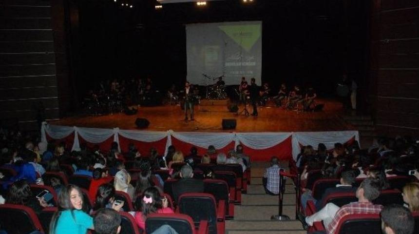 D&uuml;&rsquo;de &lsquo;ahmet Kaya Şarkıları&rsquo; Konseri
