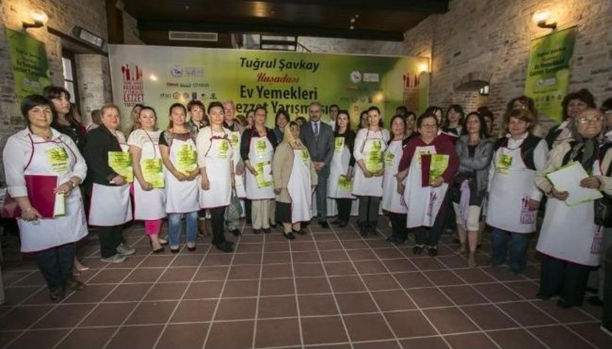 Kuşadası&rsquo;nda Y&ouml;resel Tatlar Yarıştı