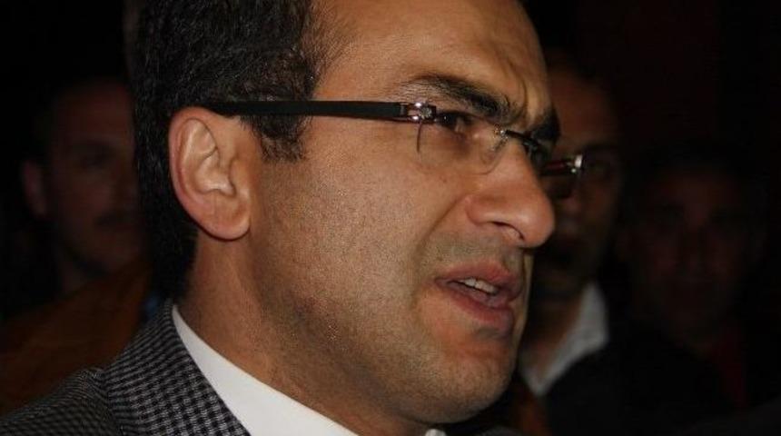 &Ccedil;ayeli Belediye Başkanı Esmen'e Saldırı