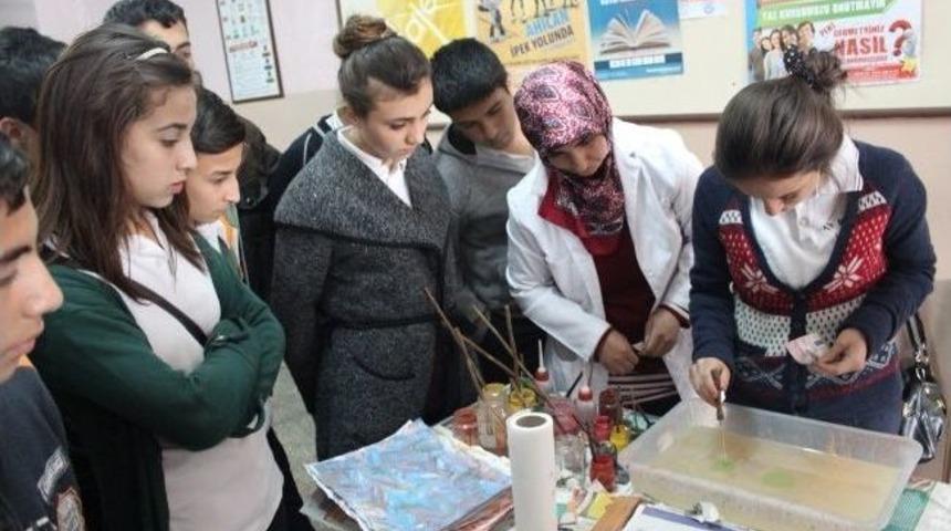 Gamek Gen&ccedil;lere Ebru Sanatını Sevdiriyor