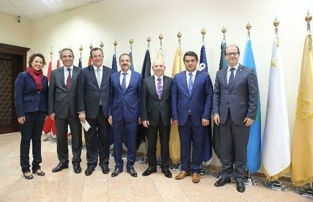 Ankara &Uuml;niversitesi Rekt&ouml;r&uuml;nden Başkan Duruay&rsquo;a Ziyaret 1