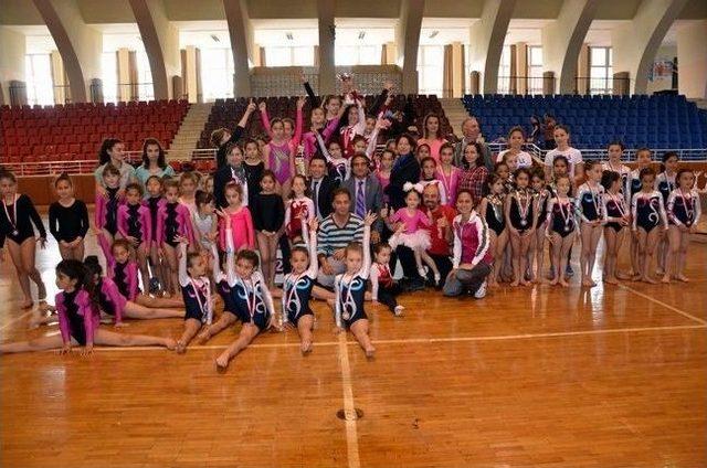 Aydın’da Okullararası Cimnastik Yarışmaları Tamamlandı 3