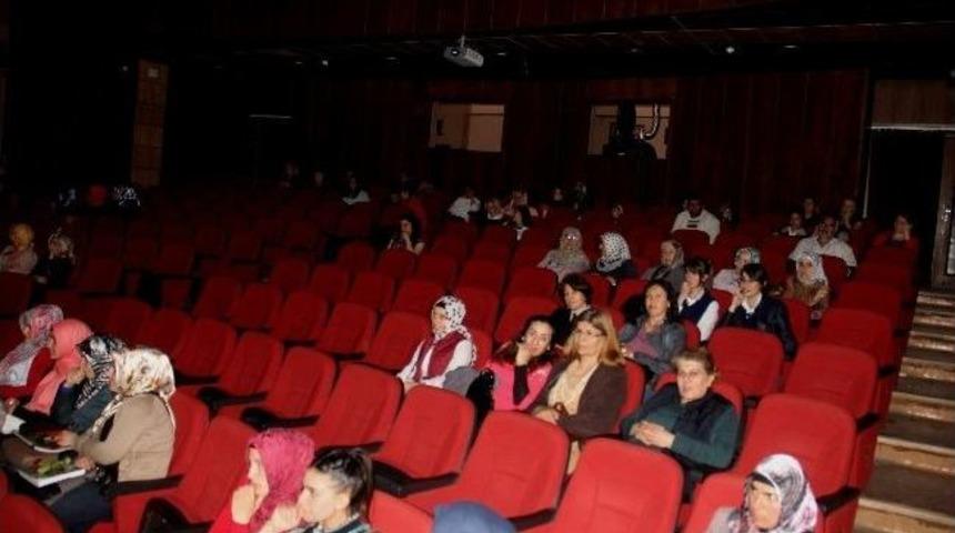 K&ouml;yl&uuml; Kadınlar İlk Kez Sinemayla Buluştu