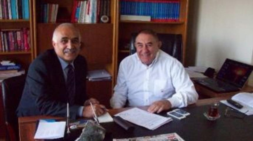 Esfender Korkmaz'dan &Ccedil;ıldır'a Yurt S&ouml;z&uuml;