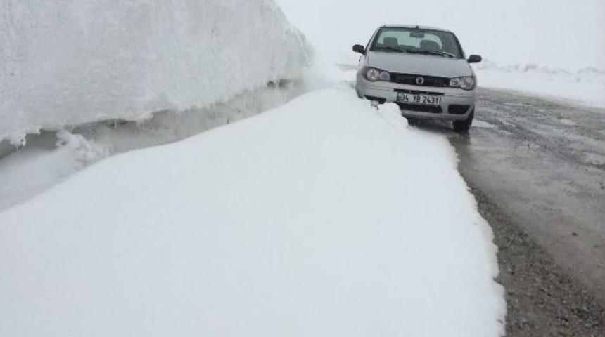 (&ouml;zel Haber) - Van-bah&ccedil;esaray Yolunda Ve Sis