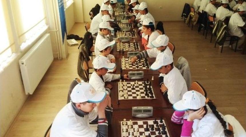 Aksaray&rsquo;da Satran&ccedil; Turnuvası