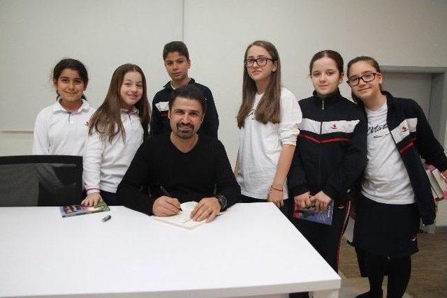 Yazar Toprak Işık, Sankolu &Ouml;ğrenciler İle At&ouml;lye &Ccedil;alışması Yaptı 1