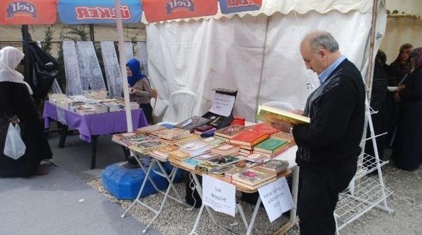 &Ccedil;erkezk&ouml;y M&uuml;ft&uuml;l&uuml;ğ&uuml;&rsquo;n&uuml;n Kutlu Doğum Kermesi İlgi G&ouml;r&uuml;yor