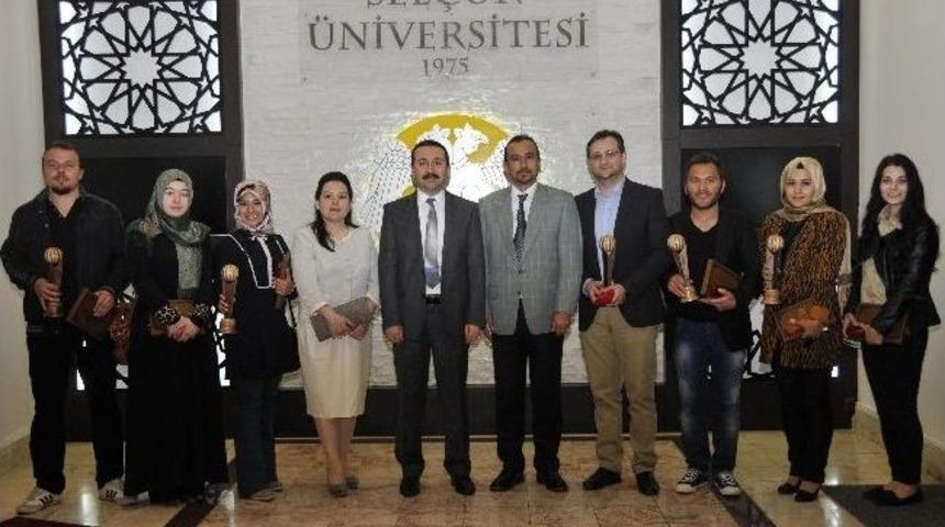 S&uuml; G&uuml;zel Sanatlara Tasarım Yarışmasından 5 &Ouml;d&uuml;l