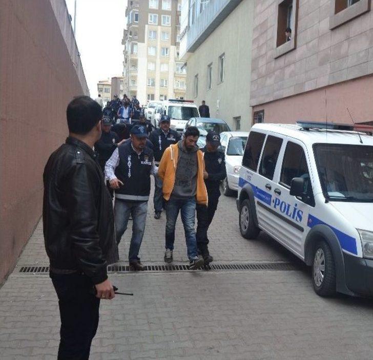 Olaylı Maçın Görüntüleri İzlendi, Taraftarlar Gözaltında G1