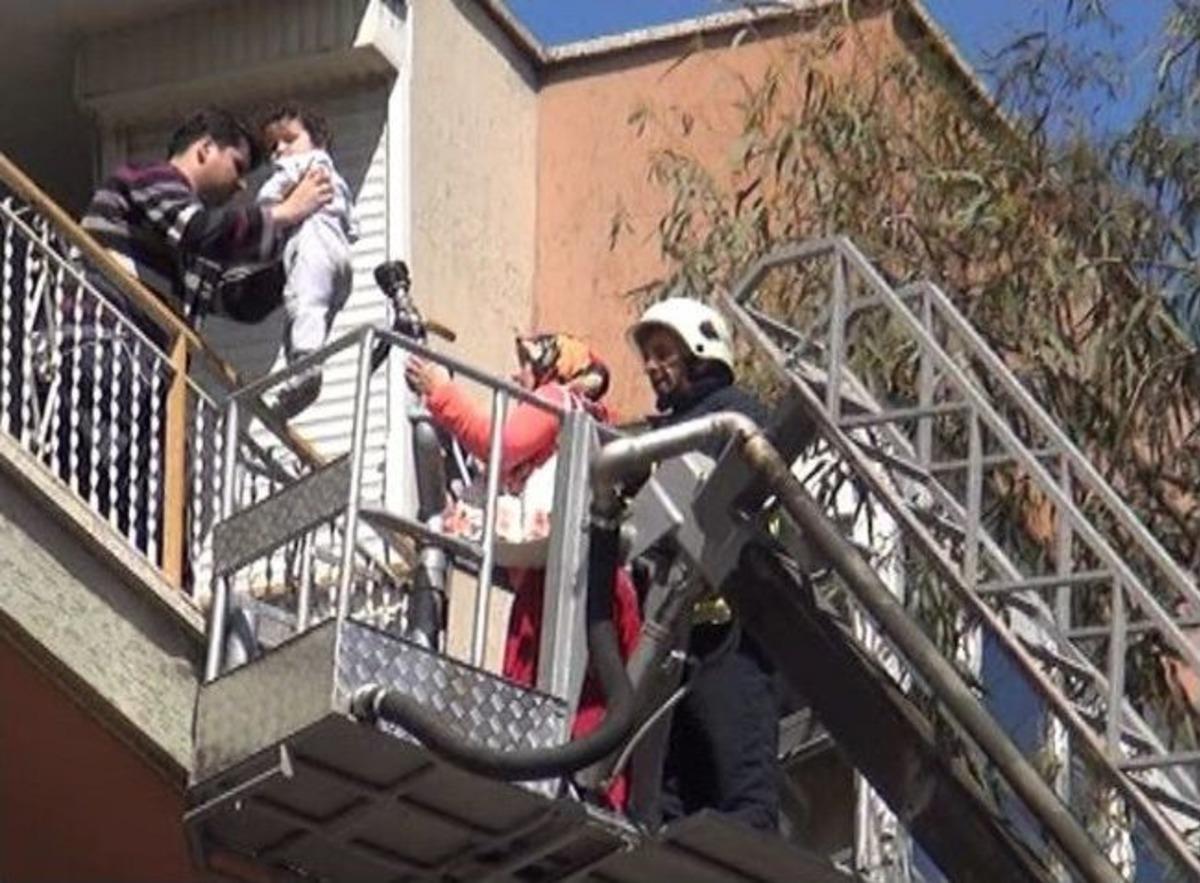 Asans&ouml;r Boşluğunda &Ccedil;ıkan Yangın Korkuttu